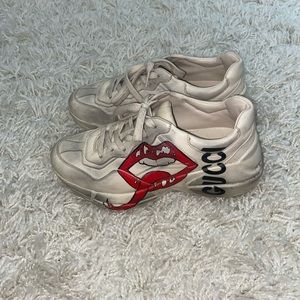 Gucci Women's Rhyton sneaker with mouth print